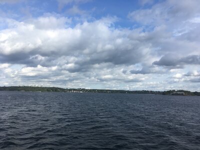 Výhled z lodi směr ostrov Lidingö
